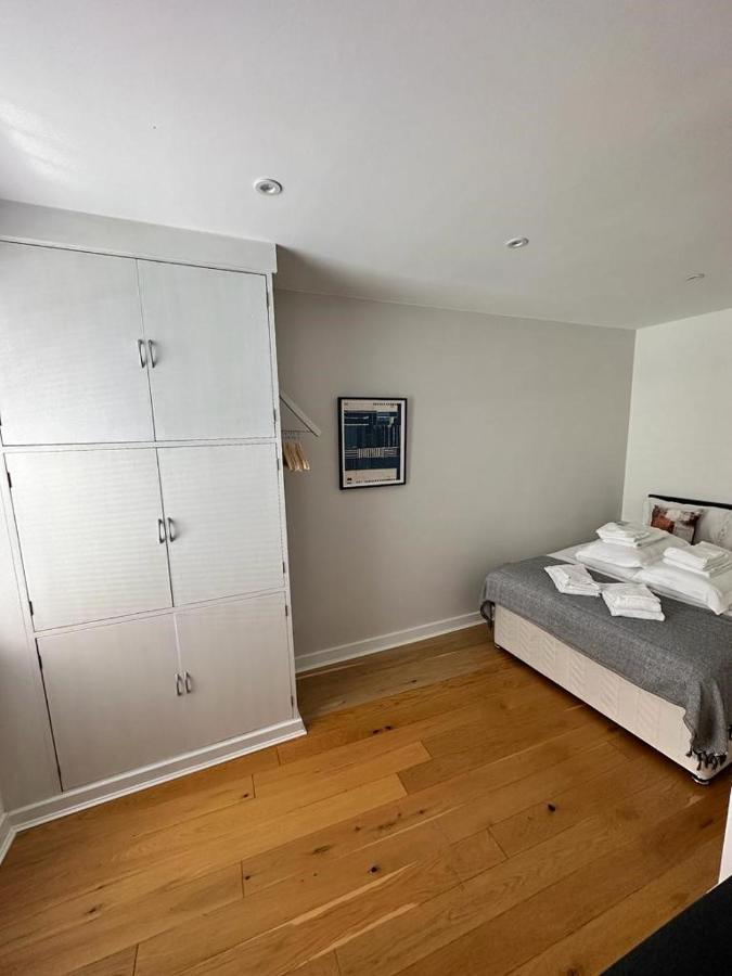 2B Soho Studios By Indigo Flats Sleeps 4 Londres Exterior foto