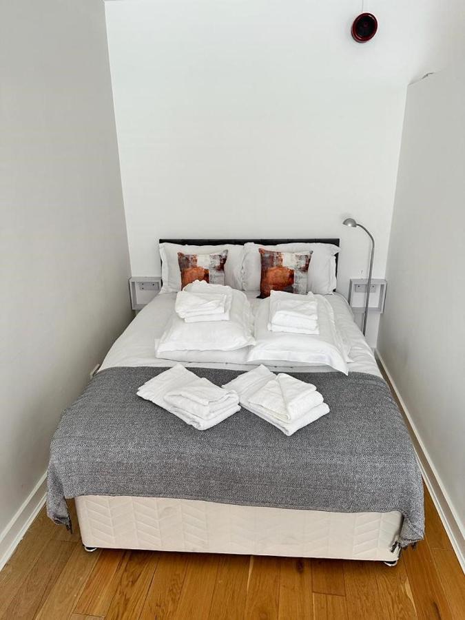 2B Soho Studios By Indigo Flats Sleeps 4 Londres Exterior foto